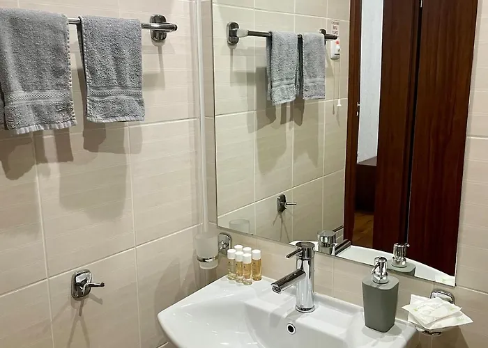 The Cozy Spot By The Lift Gondola By Si * 班斯科