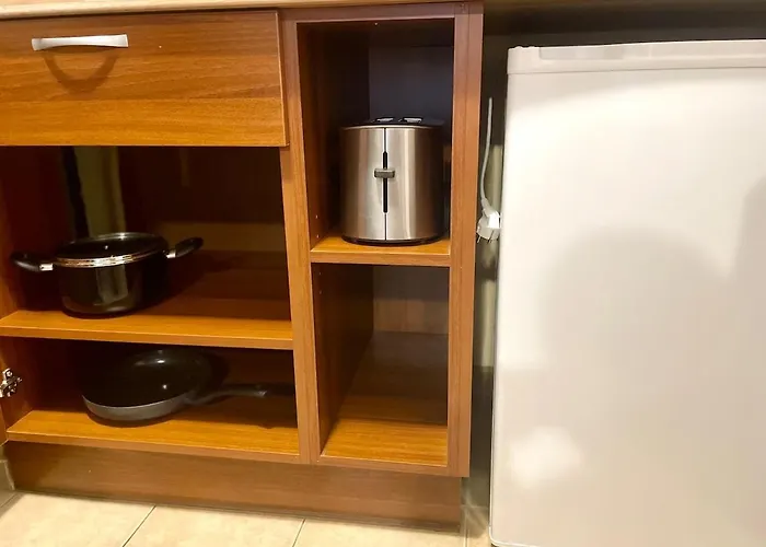 The Cozy Spot By The Lift Gondola By Si 班斯科